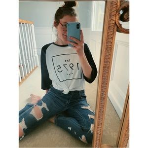 VINTAGE The 1975 Oversized Graphic Tee